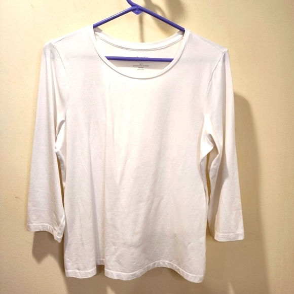 Chico's women's white 3/4  Sleeves t-shirt size 1 - Picture 1 of 6
